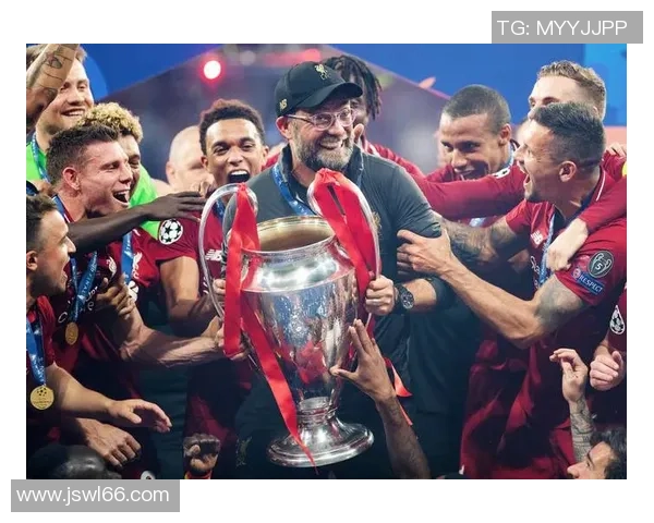 经典瞬间重现 足球球星复古照带你回到黄金岁月